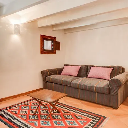 Lleo Eleven Vakantiehuis *