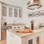 Lleo Eleven * 波连斯萨