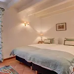 Lleo Eleven